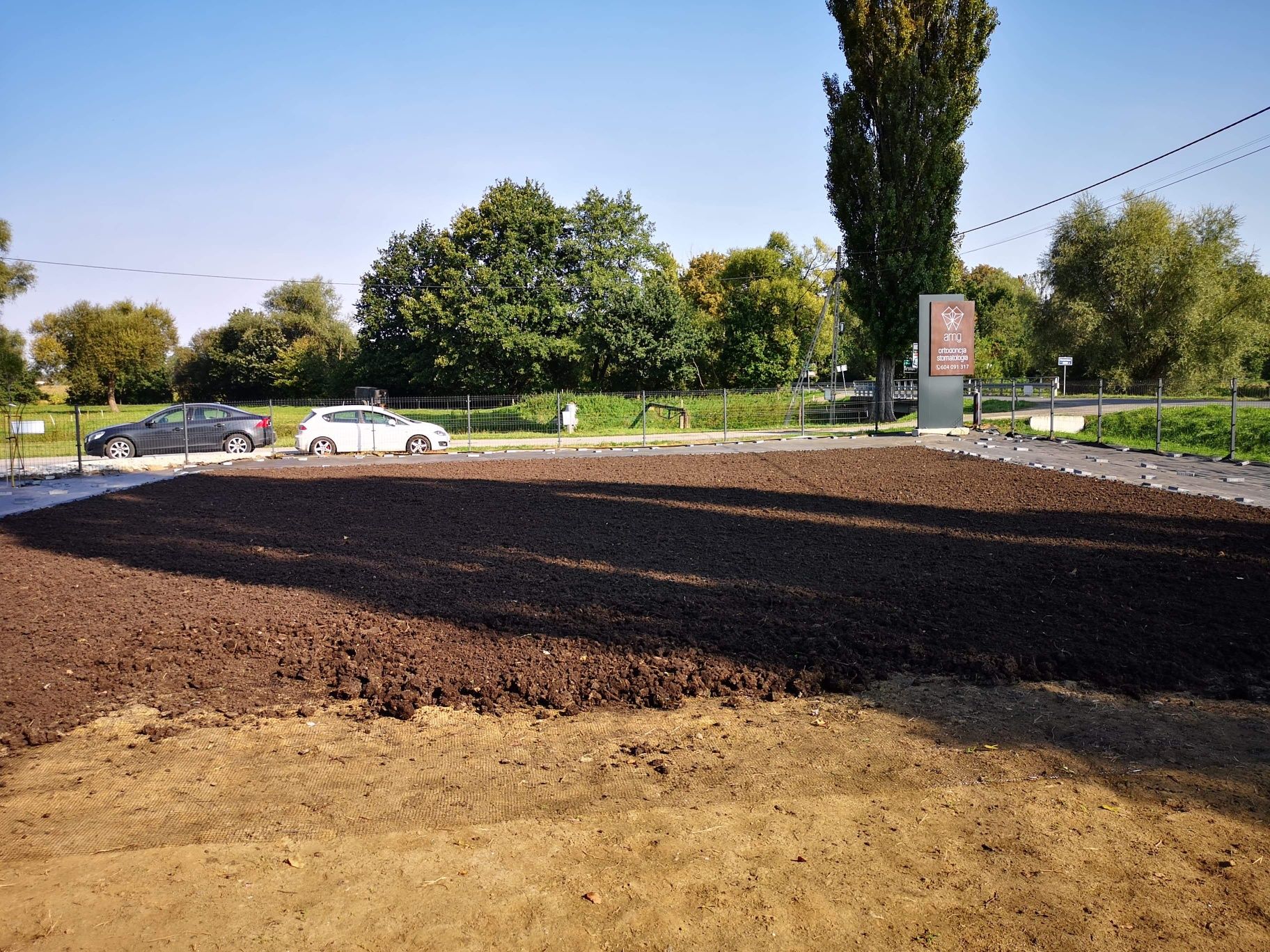 Ziemią Czarna pod trawnik