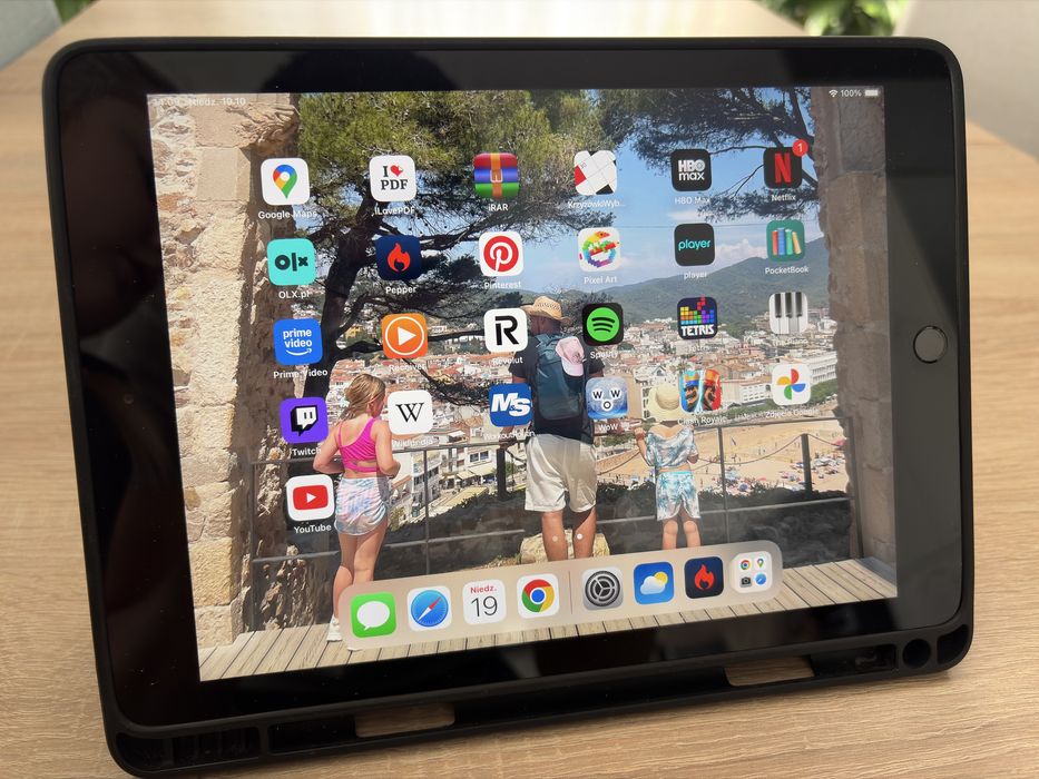 Ipad 6 Zestaw z etui oraz rysikiem