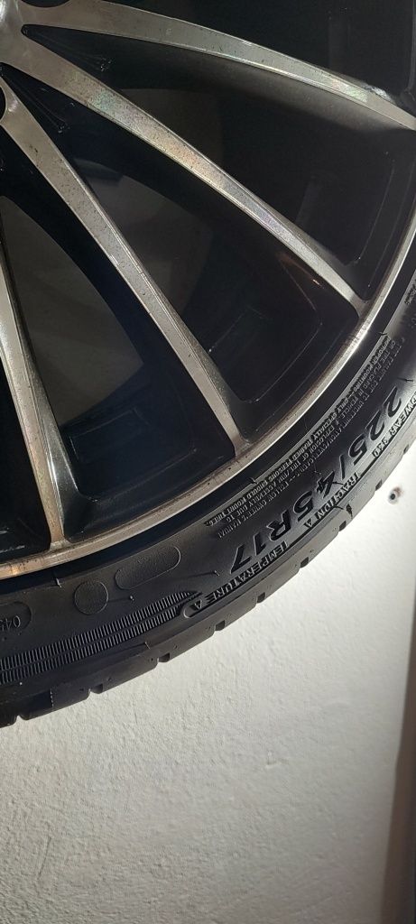 Sprzedam koła letnie  17"