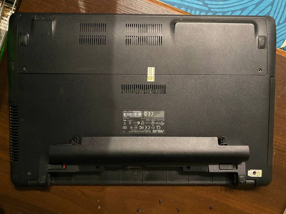 Zestaw czesci z laptopa Asus x550c + bataria original 15v 2950mAh 44wh