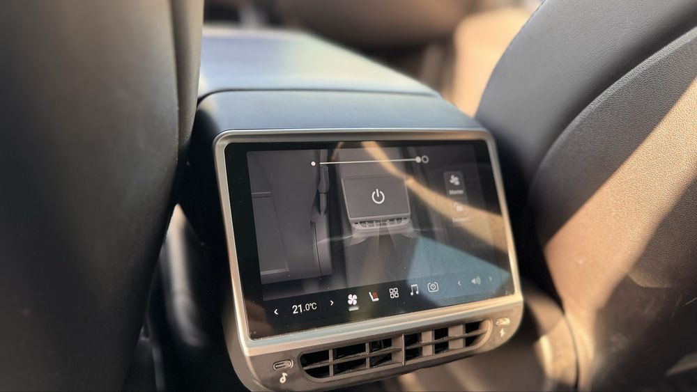 Tesla Model 3 LONG RANGE