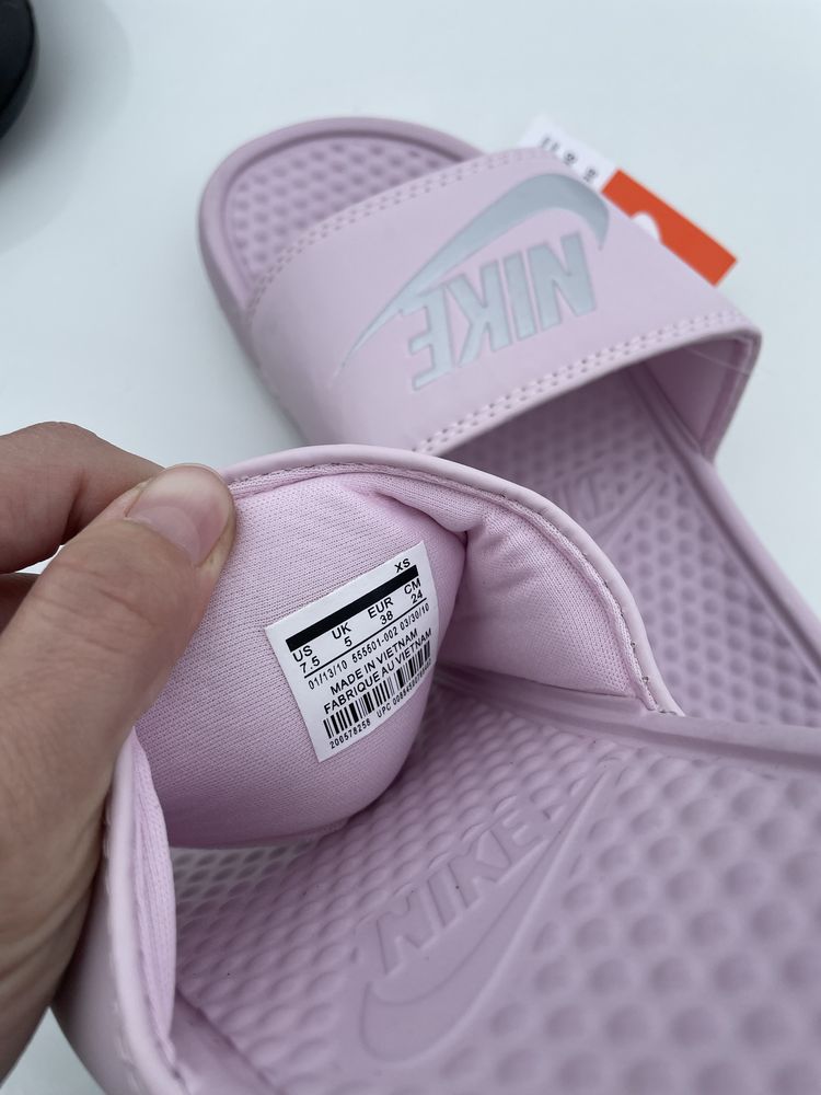 Шльопанці Nike , розмір 37-38