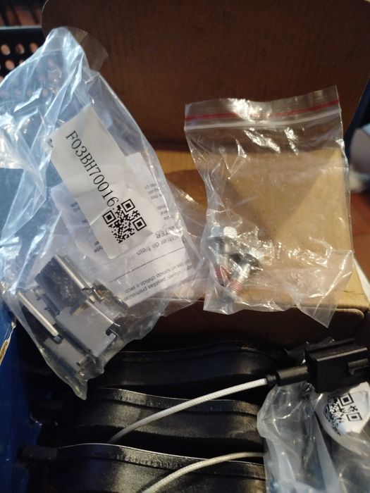 Pastilhas de travão Bosch novas