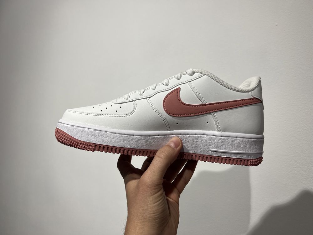 Кросівки Nike AIR FORCE 1 (GS) DV7762-102