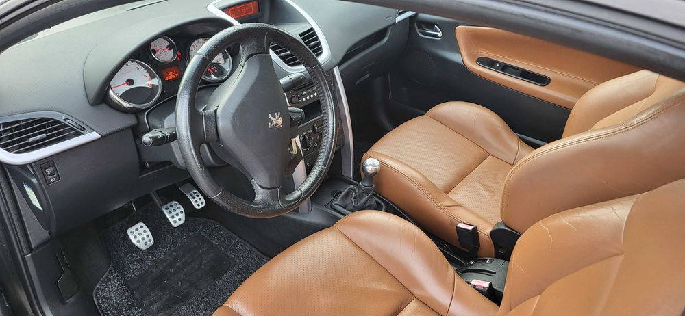 Peugeot 207CC 1.6 16v