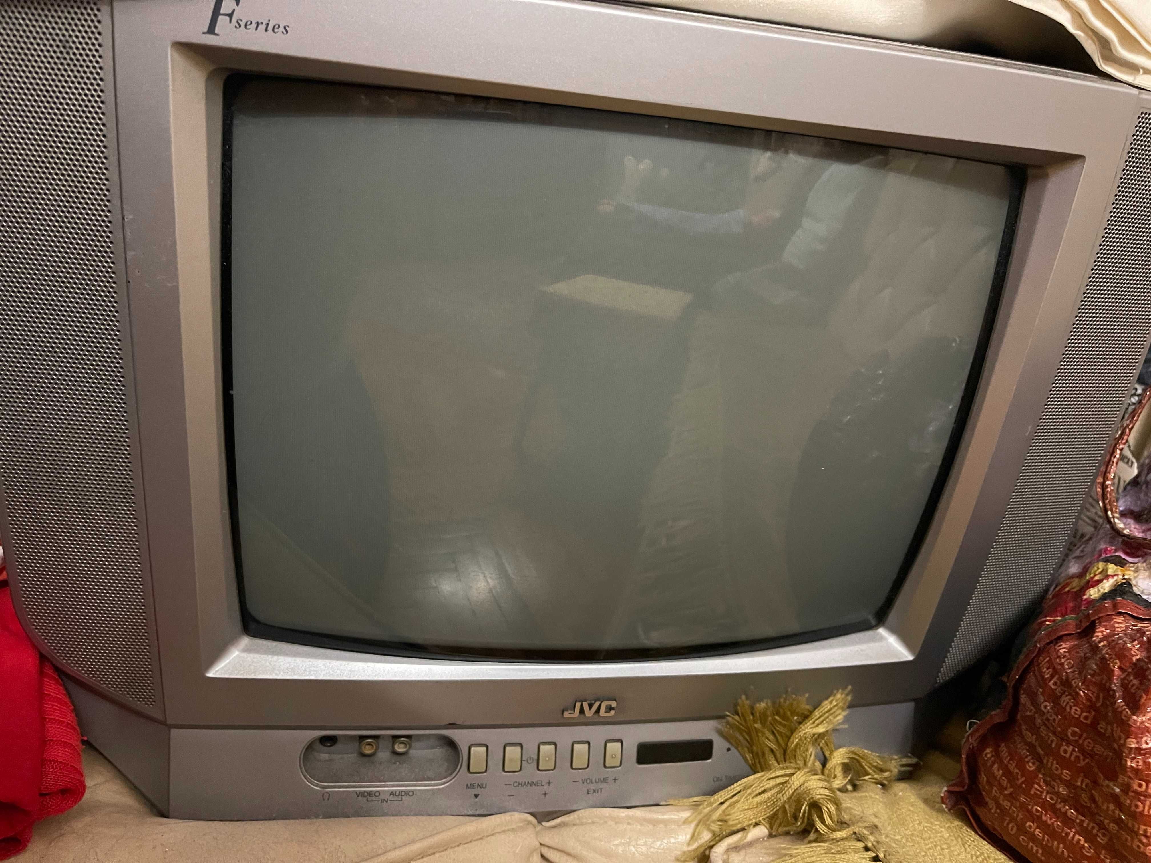 Телевизор JVC AV-2113ЕЕ,б/у