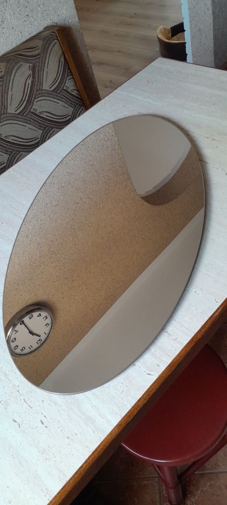 Lustro owalne 77cm x 42cm.