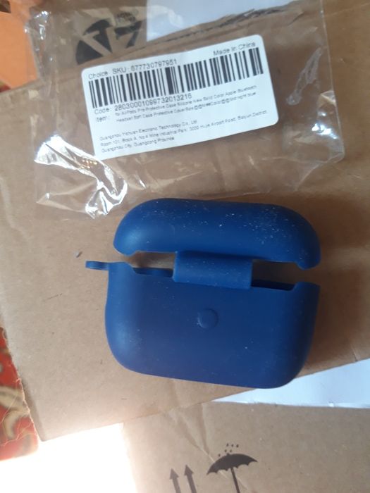 Ассексуары для AirPods