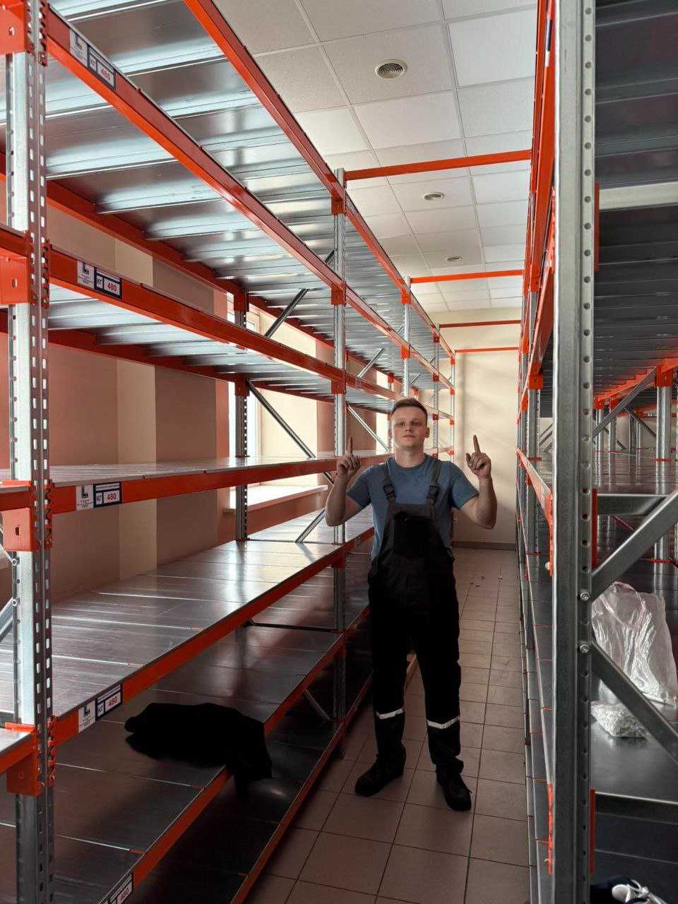 Стелажі б/в Розпродаж, стелажі зі складу (нові та б/у) Фронтальні