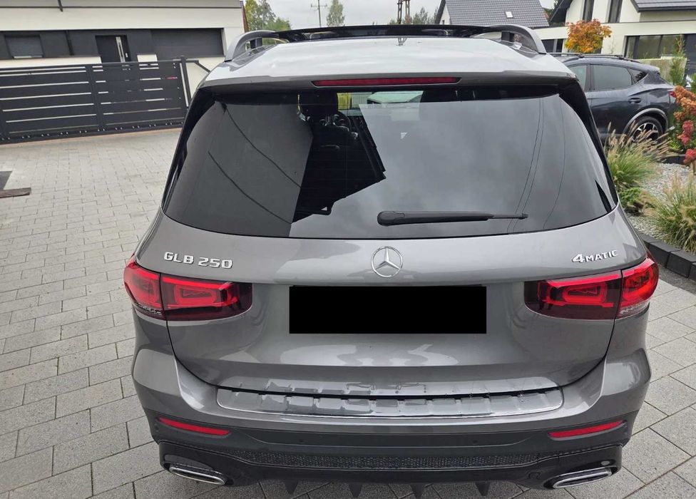 Mercedes-Benz GLB 2023 2.0