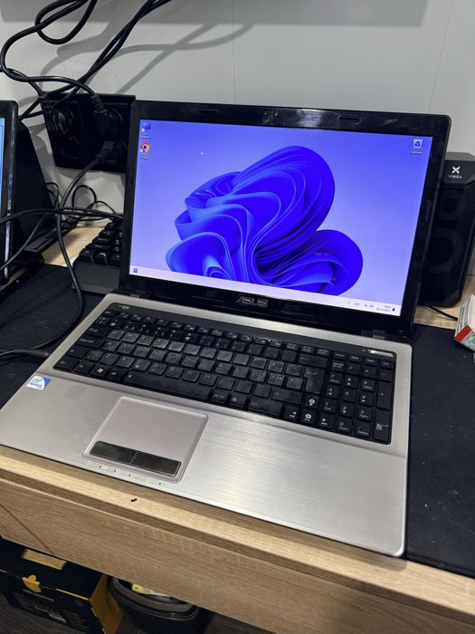 Ноутбук  ASUS навчання та розваги intel core i3 ssd 640 gb 8гб ддр