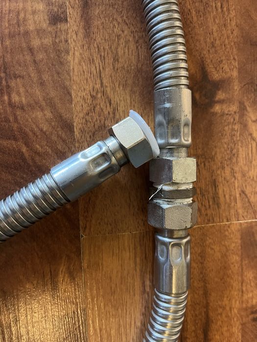 Wąż przyłączeniowy do gazu srebrny elastyczny 125cm + 145cm = 270cm