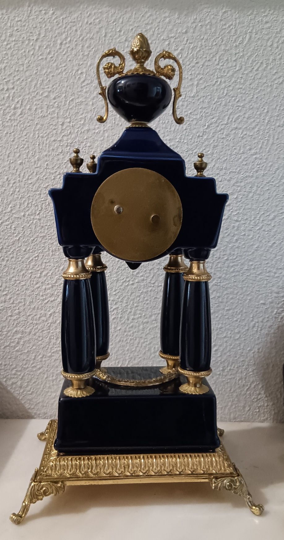 Relógio de Mesa em Porcelana