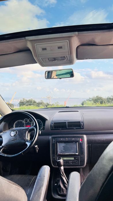 Seat Alhambra 1.9 TDI 140cv – 7 lugares – Teto Panorâmico – 2007