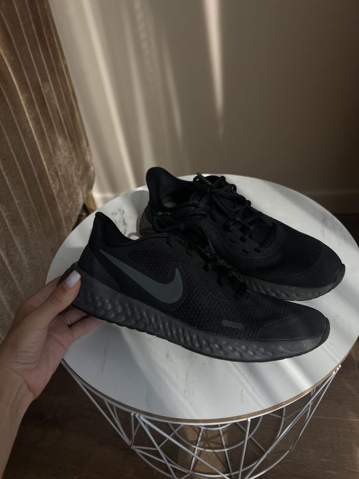 Кросівки Nike 38 розмір | чорні
