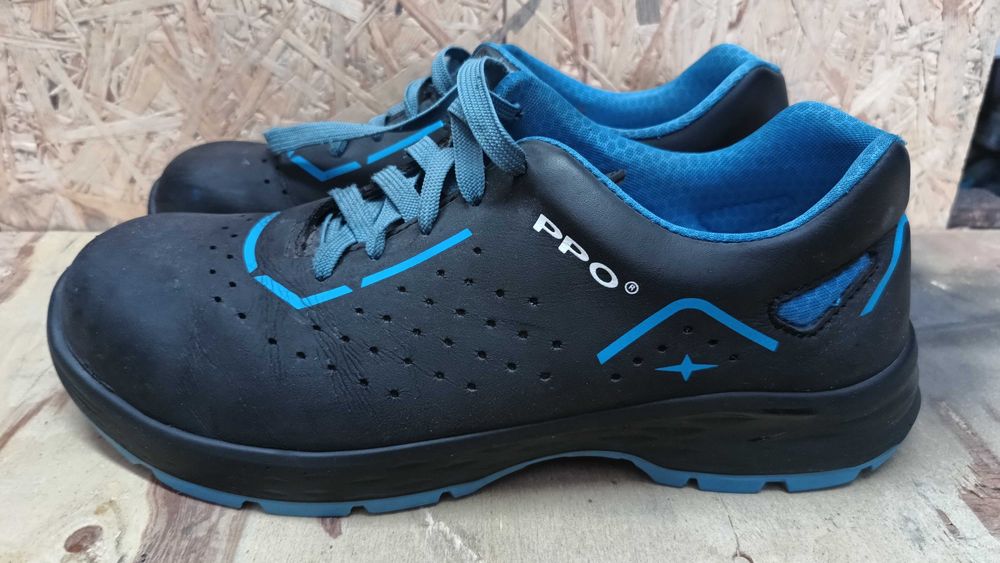 Sprzedam męskie buty robocze