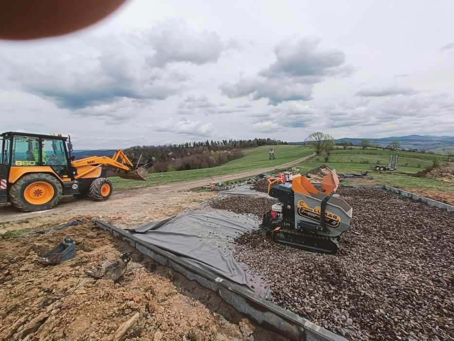 Usługi sprzętem budowlanym w Bieszczadach Koparki wywrotki kruszywa
