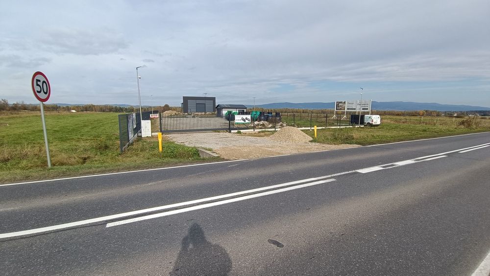 Do wynajęcia plac utwardzony w Ludźmierzu przy DW957