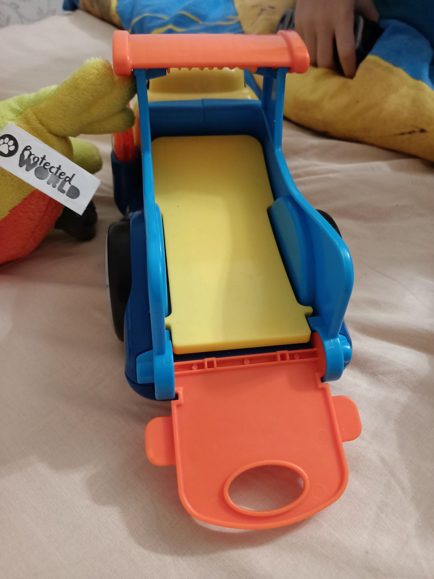 Автівка Fisher Price Вантажівка Автомобіль від пів рочку до 5