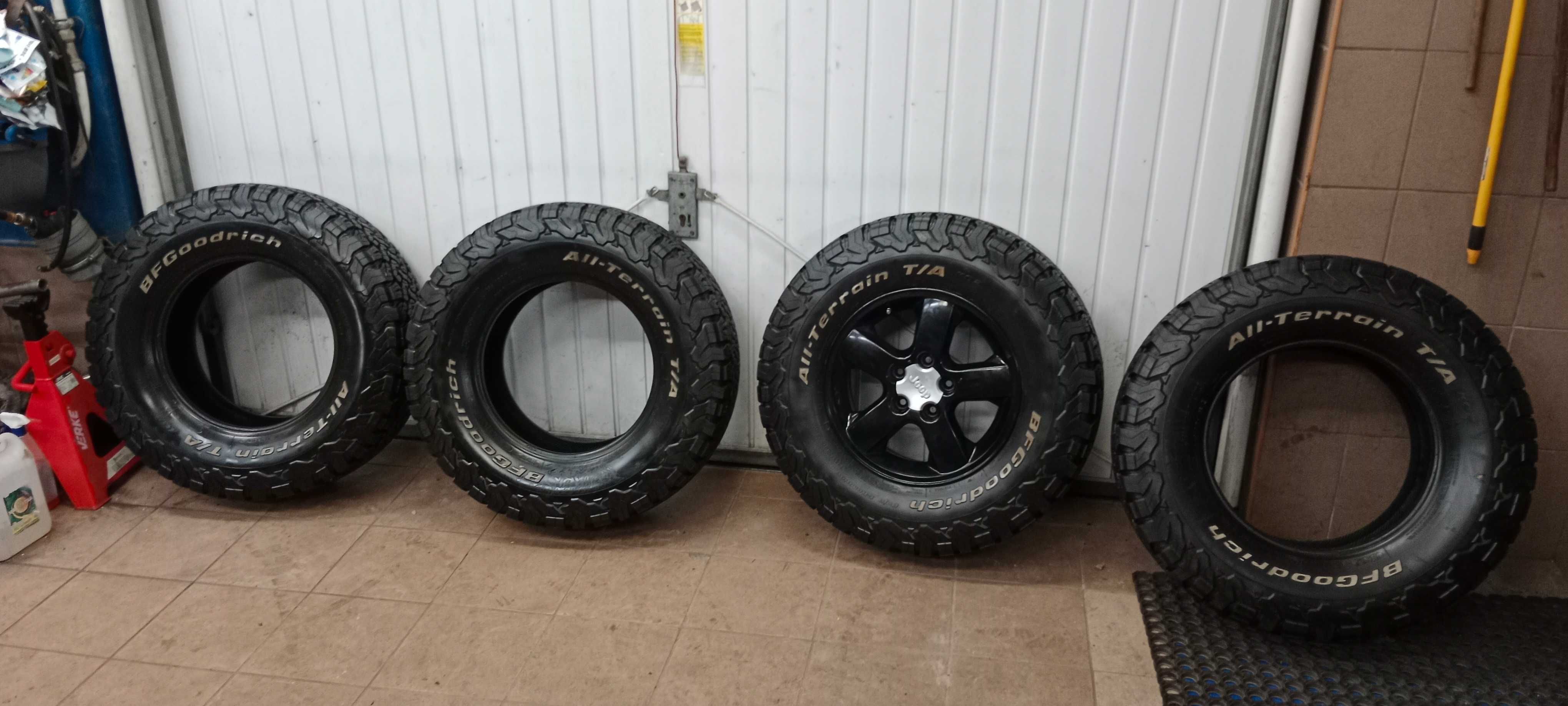 4x LT285/70R17 121/118R (wyłącznie odbiór osobisty!)