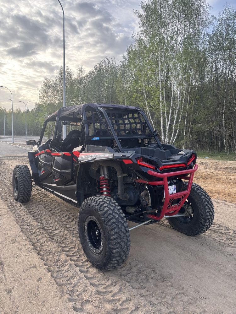 Polaris rzr 1000 xp4