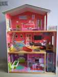 Duży domek dla lalek Barbie