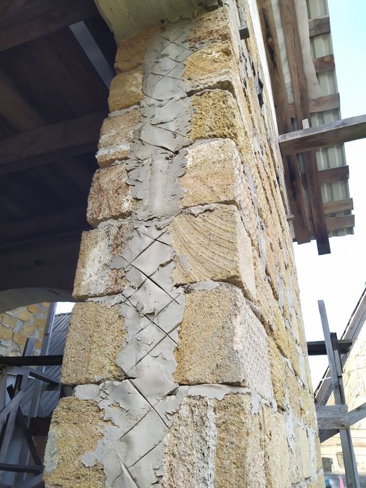 Продам 2 будинки..25 соток!!!