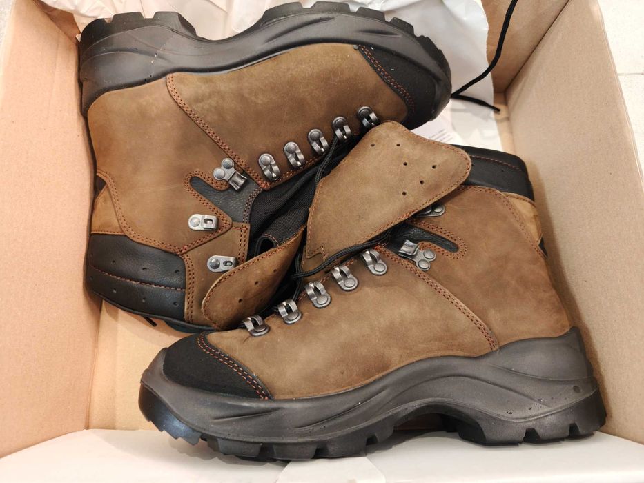 Trzewiki górskie 937