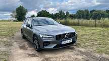 Volvo V60 Volvo V60 B5 AWD R-Design (F-VAT 23%)