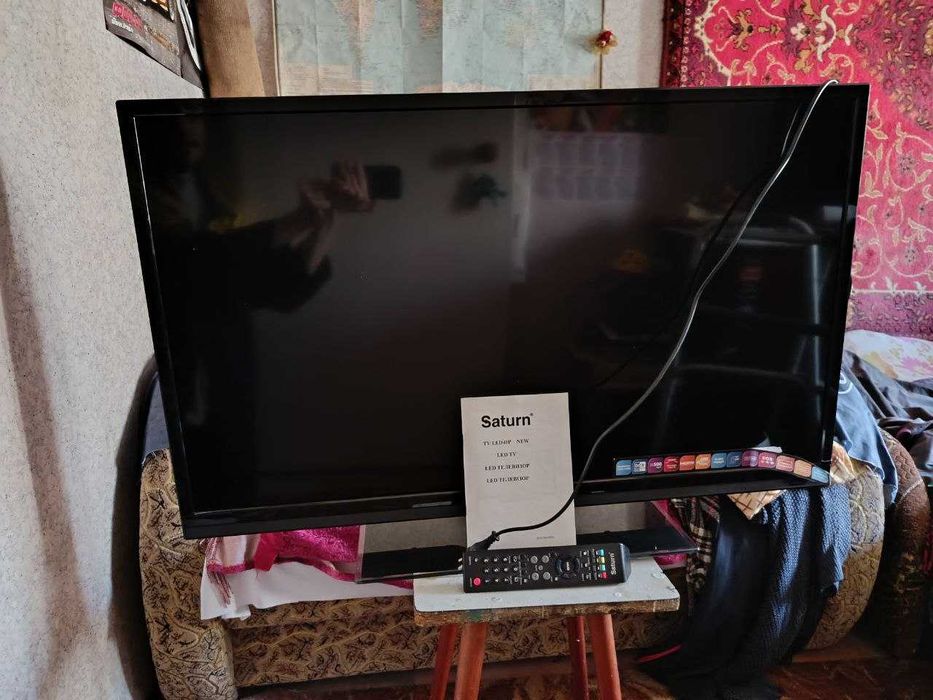 Телевізор Saturn LED40FHD300U