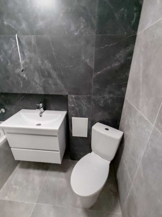 2к, центр, Євроремонт, середній поверх, Телефонуй