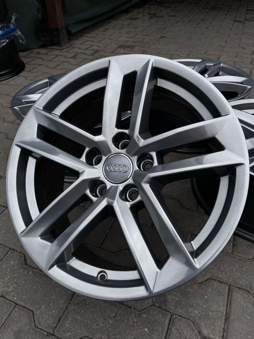 R17/5/112 et38 Audi A3 A4 A5 A6 Q5 S4 Skoda Volkswagen 8W0 601 025 E