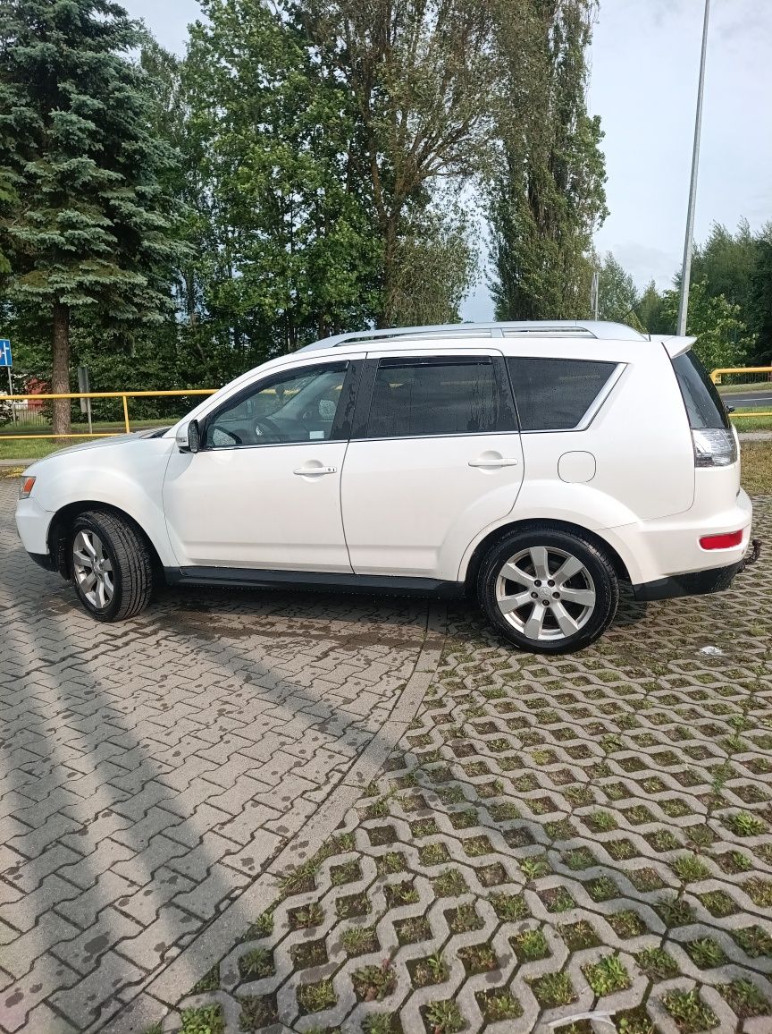 Mitsubishi outlander 2 2.0 did