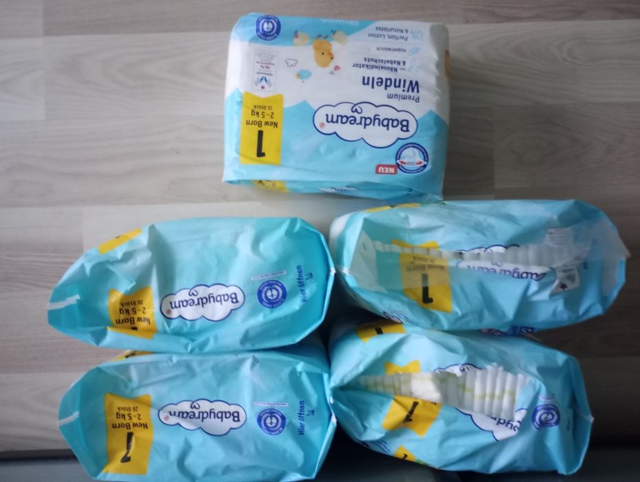 Pieluchy Babydream rozmiar 1-5opakowań
