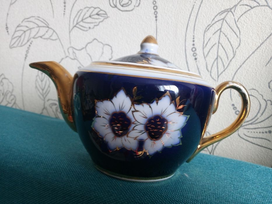 Чайник. Заварник. Яблоневый цвет. Полонное