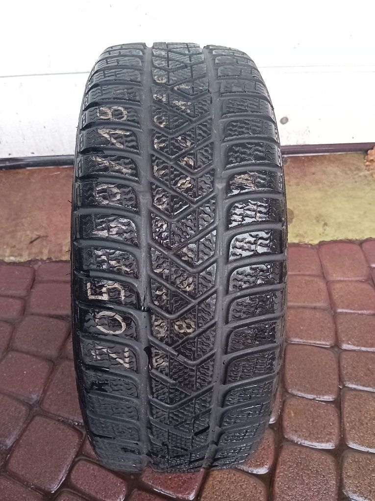 205/40/18 Pirelli Opona Zimowa