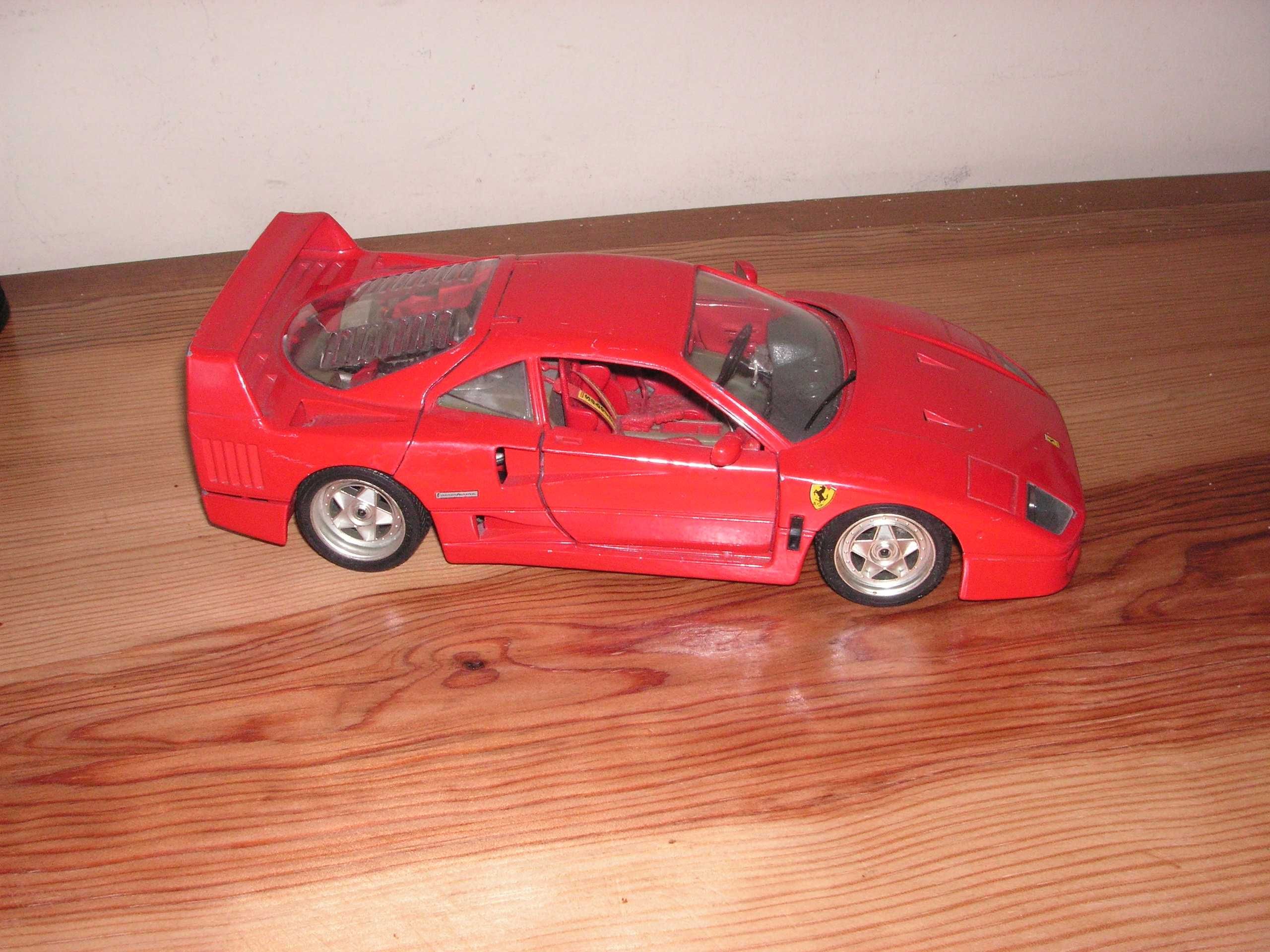 Burago - Ferrari F40 1:18 (1987)