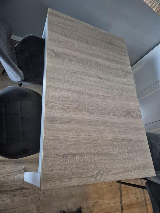 Stół do salonu jadalni