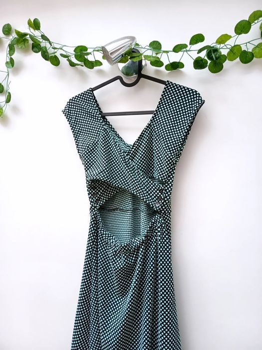 Vestido Turquesa às Bolinhas