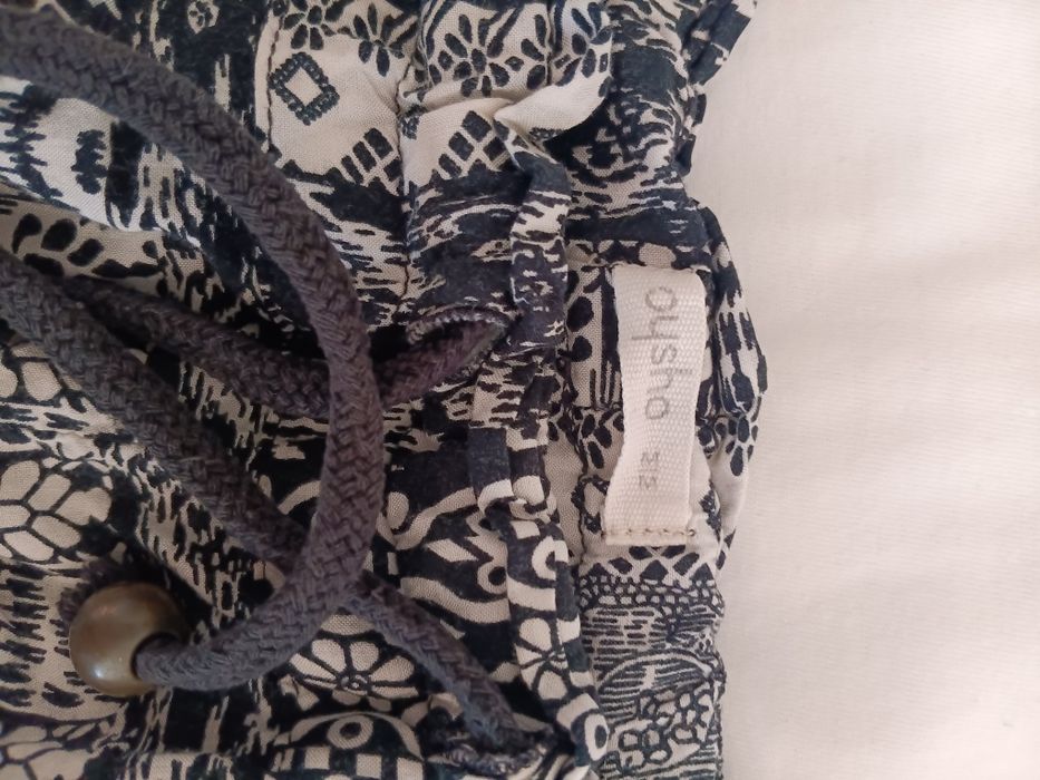 Conjunto calca oysho e t-shirt branca M
Para praia ou casa