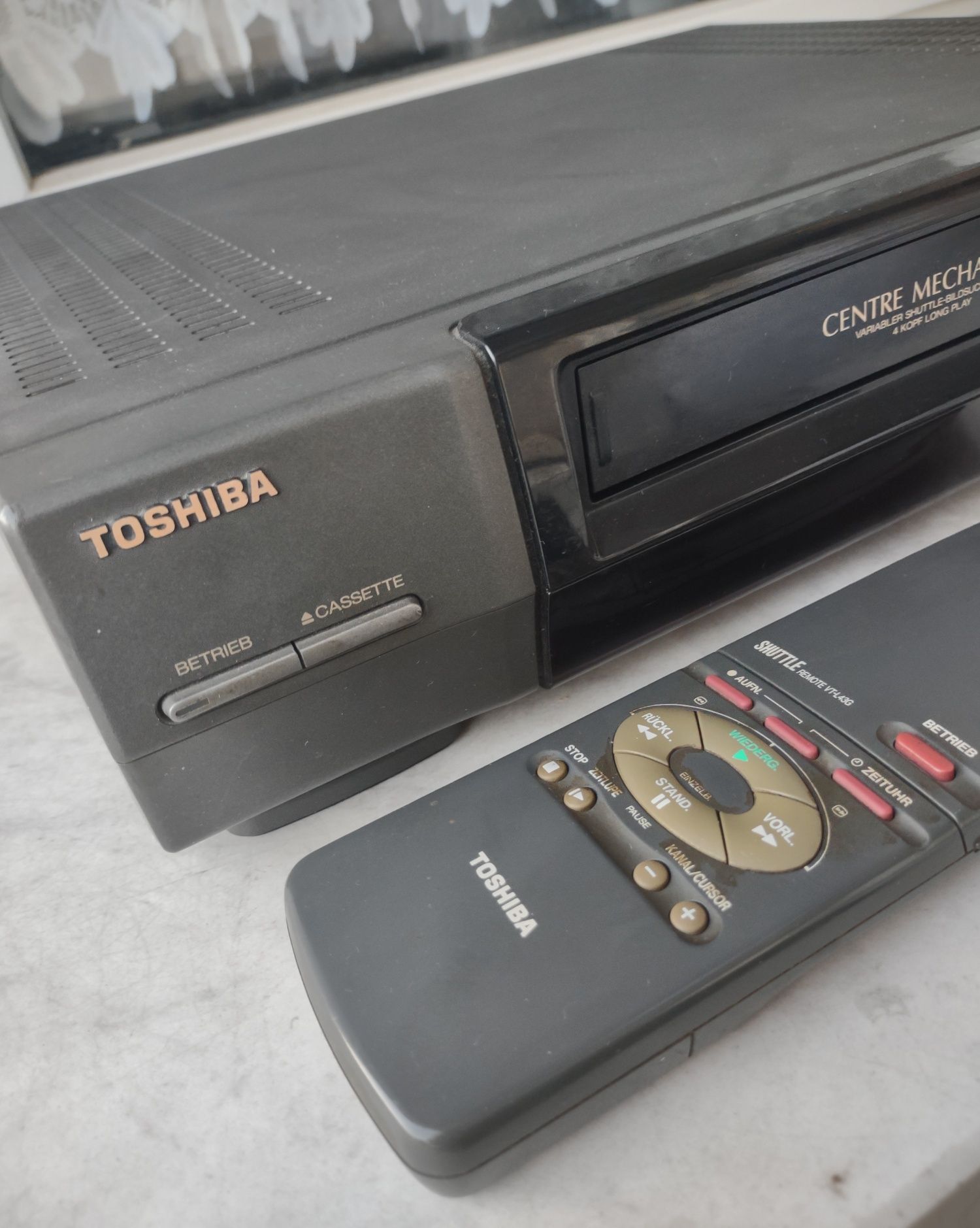 Odtwarzacz VHS Toshiba video