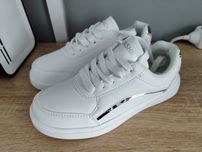 NOWE Adidasy dziewczęce rozmiar 33 długość 21 cm