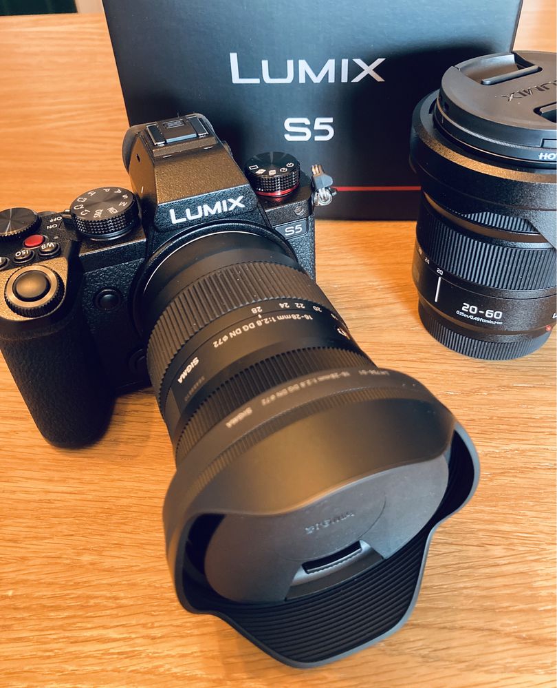 Aparat Panasonic Lumix S5 + Lumix S 20-60mm (gwarancja 1.5 lata)