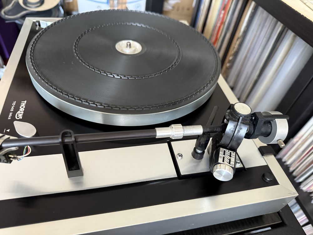 Thorens TD 145 mk ll gira-discos