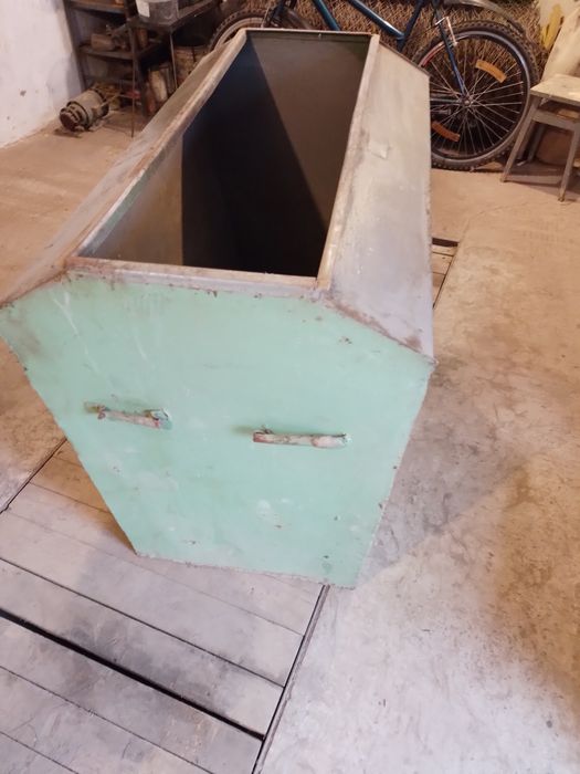 Ёмкость для хранения сыпучих материалов.