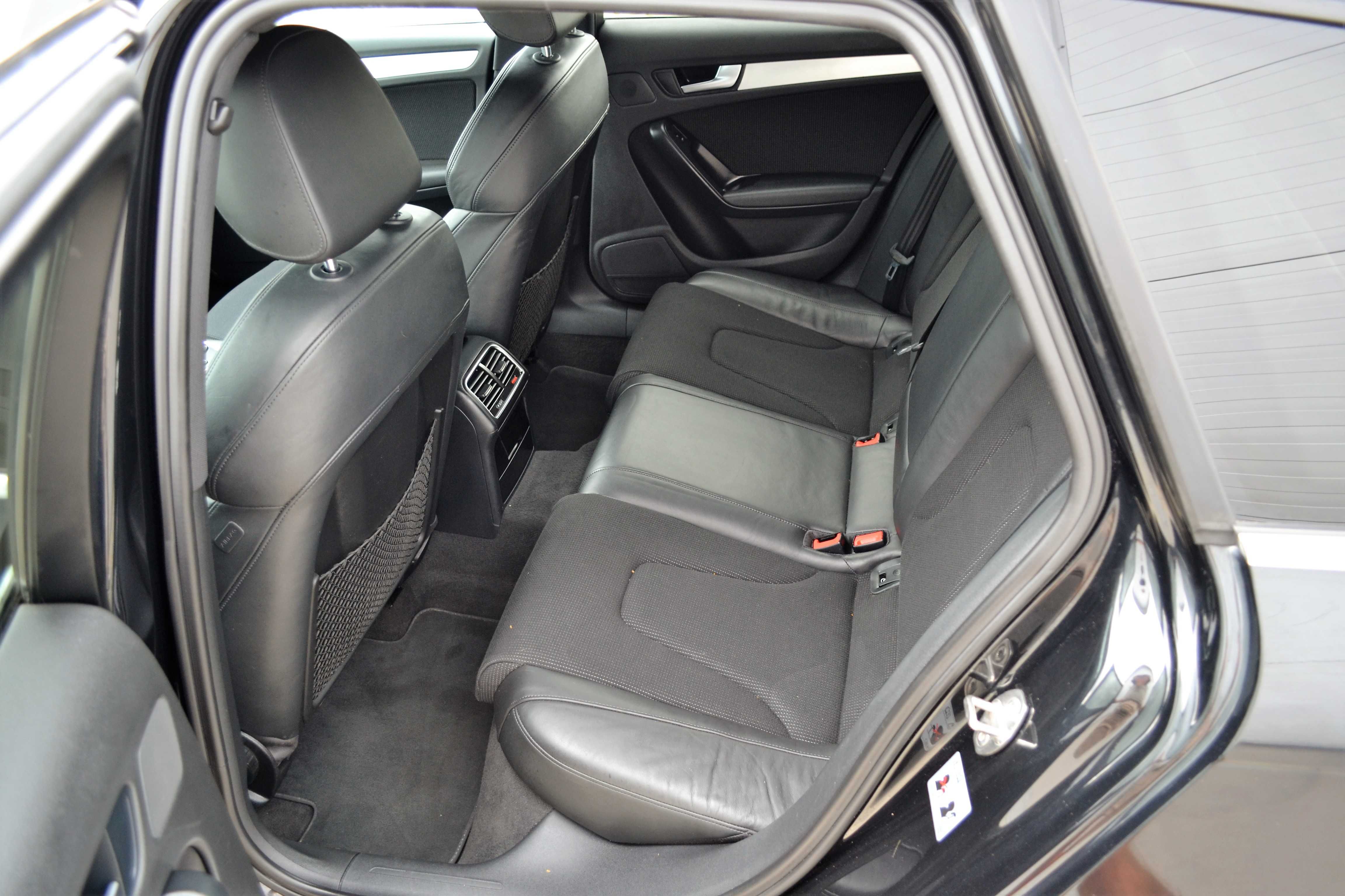 Audi A4 B8 S-Line 2.0TDI 143KM**Xenon**Navi**Pół-skóra**LED*2 kpl. kół