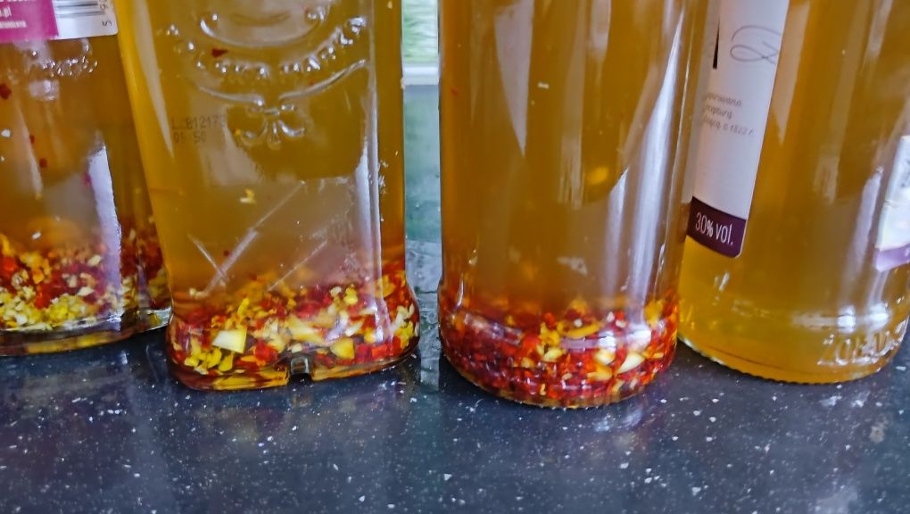 Olej rzepakowy tłoczony na zimno 0,5l