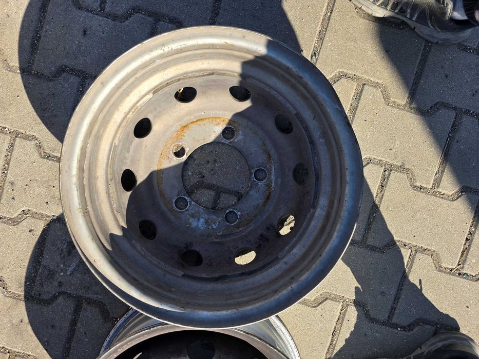 Felgi stalowe 16" bliźniak Nissan Cabstar / Maxity –