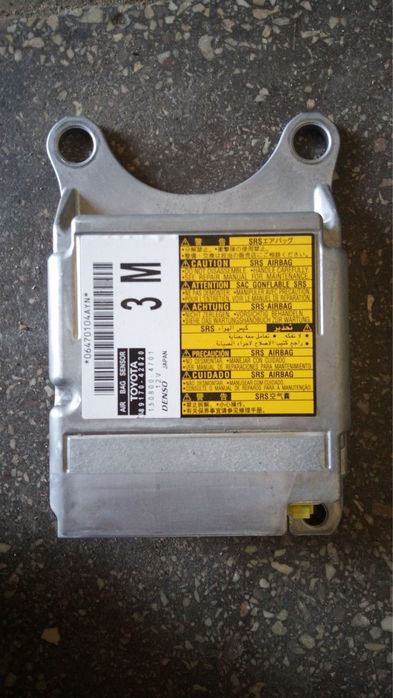 Блок управління подушками airbag srs Toyota Rav 4 13-18 8917042820