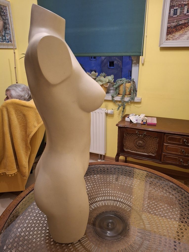Manekin rozmiar 38